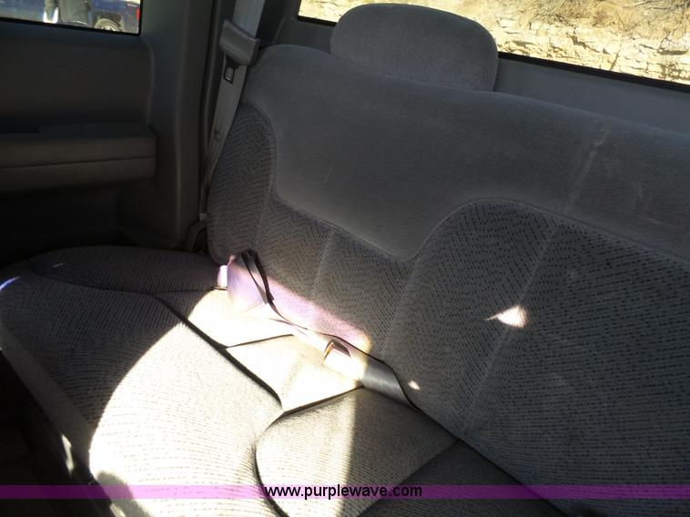 image for item L3678 1998 Chevrolet Silverado 1500 Z71 Ext. Cab pickup truck