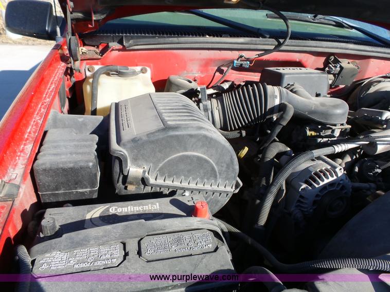 image for item L3678 1998 Chevrolet Silverado 1500 Z71 Ext. Cab pickup truck