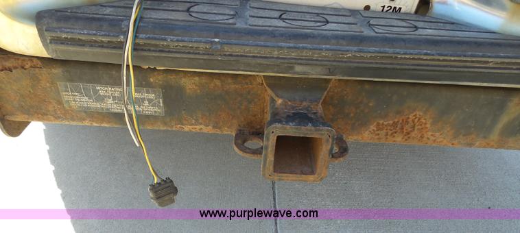 image for item L3678 1998 Chevrolet Silverado 1500 Z71 Ext. Cab pickup truck