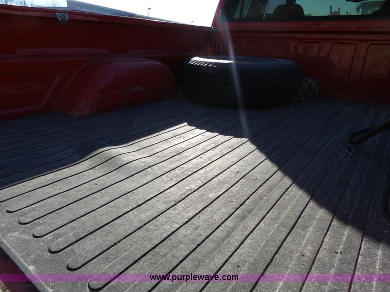 image for item L3678 1998 Chevrolet Silverado 1500 Z71 Ext. Cab pickup truck