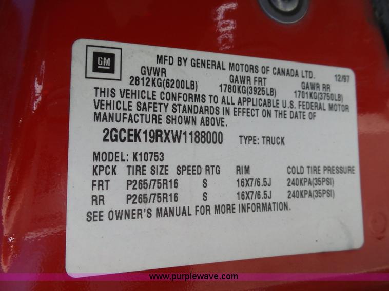 image for item L3678 1998 Chevrolet Silverado 1500 Z71 Ext. Cab pickup truck