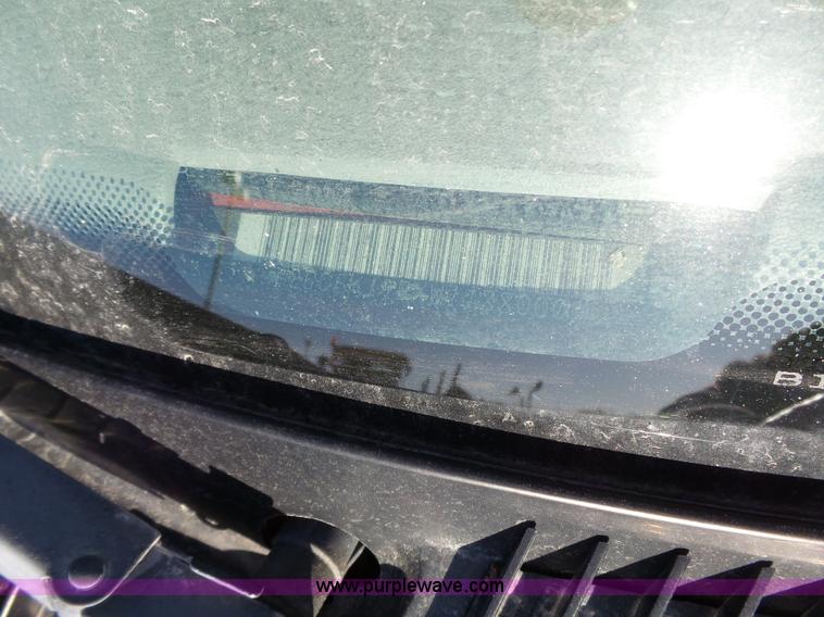 image for item L3678 1998 Chevrolet Silverado 1500 Z71 Ext. Cab pickup truck