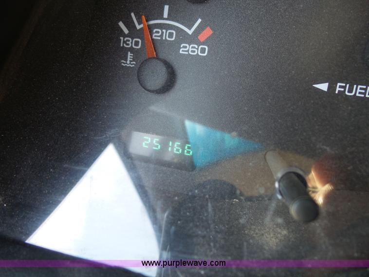 image for item L4838 1999 Dodge Ram 3500 flatbed pickup truck