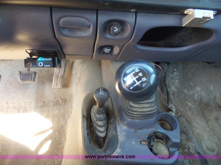 image for item L4838 1999 Dodge Ram 3500 flatbed pickup truck