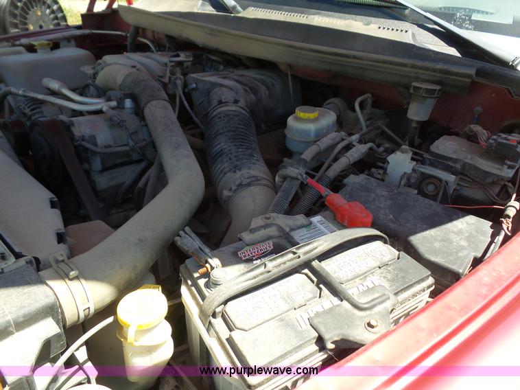 image for item L4838 1999 Dodge Ram 3500 flatbed pickup truck