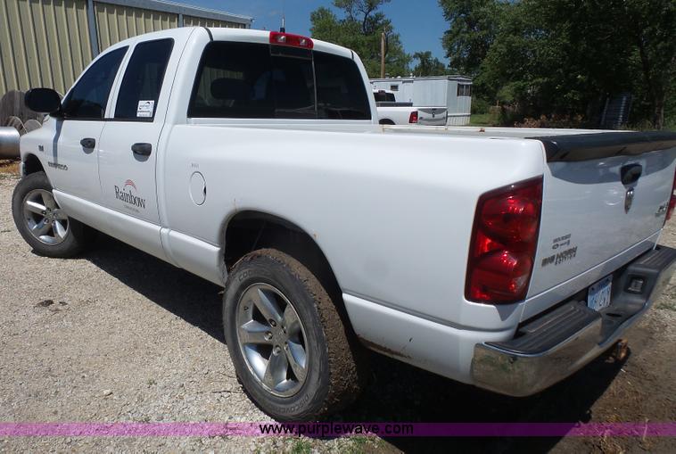 image for item L4839 2007 Dodge Ram 1500 Quad Cab pickup truck
