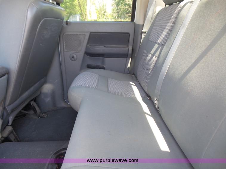 image for item L4839 2007 Dodge Ram 1500 Quad Cab pickup truck