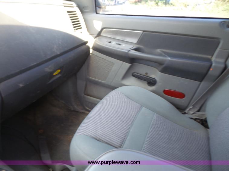 image for item L4839 2007 Dodge Ram 1500 Quad Cab pickup truck