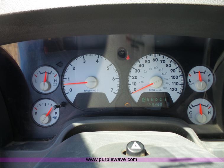 image for item L4839 2007 Dodge Ram 1500 Quad Cab pickup truck