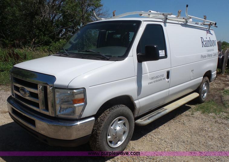 image for item L4840 2008 Ford E250 van