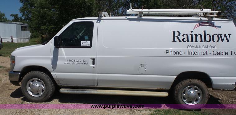 image for item L4840 2008 Ford E250 van