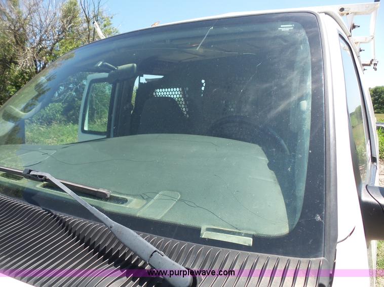 image for item L4840 2008 Ford E250 van