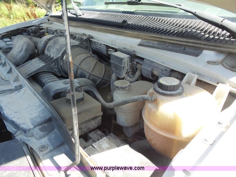 image for item L4840 2008 Ford E250 van