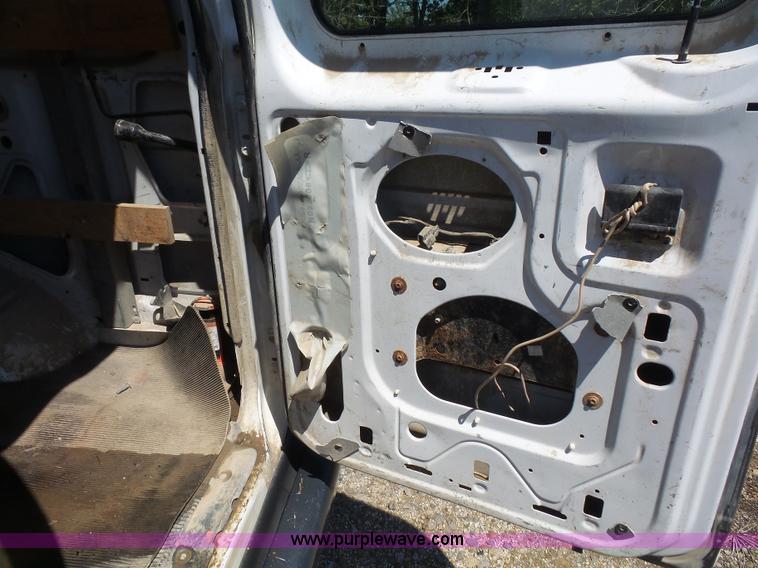 image for item L4840 2008 Ford E250 van