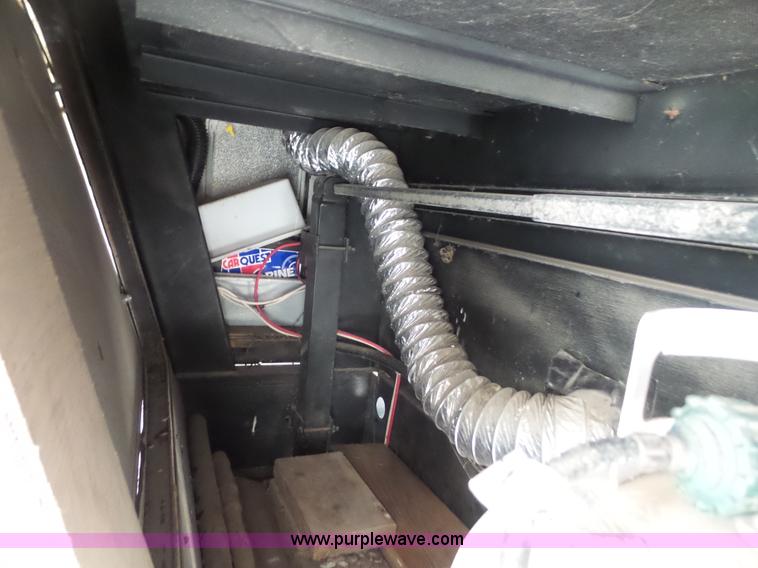 image for item L4846 2001 Sand Piper camper