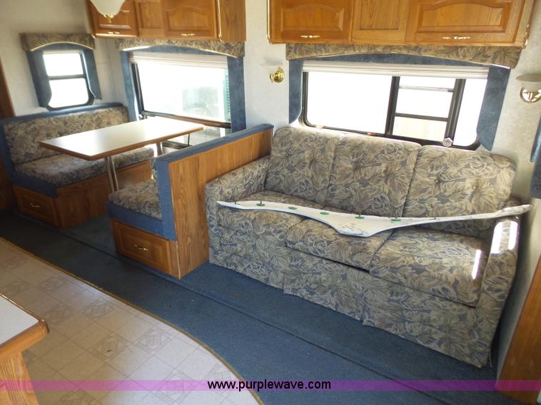 image for item L4846 2001 Sand Piper camper