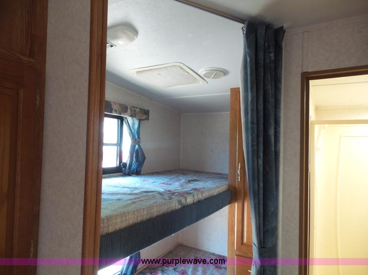 image for item L4846 2001 Sand Piper camper