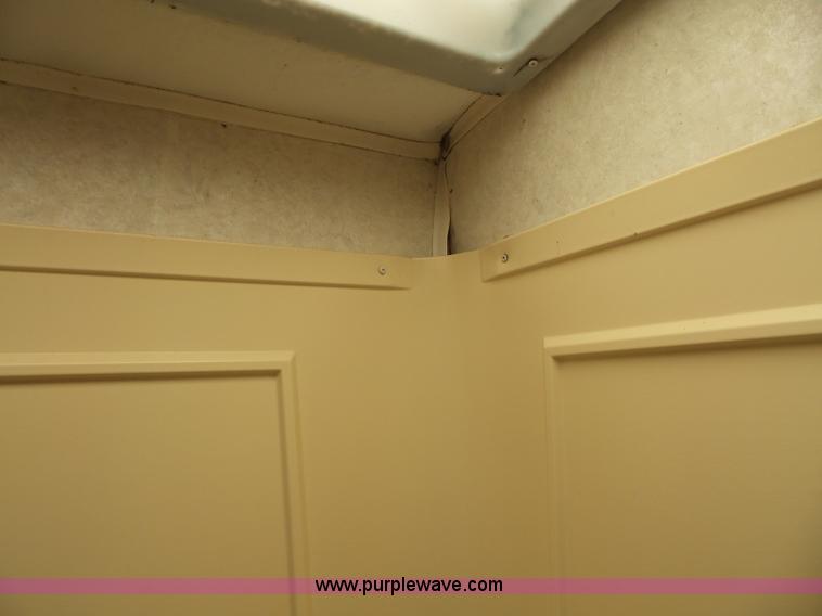 image for item L4846 2001 Sand Piper camper