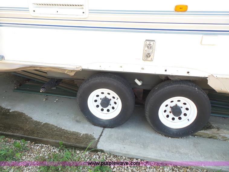 image for item L4846 2001 Sand Piper camper