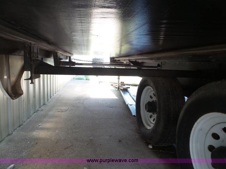 image for item L4846 2001 Sand Piper camper