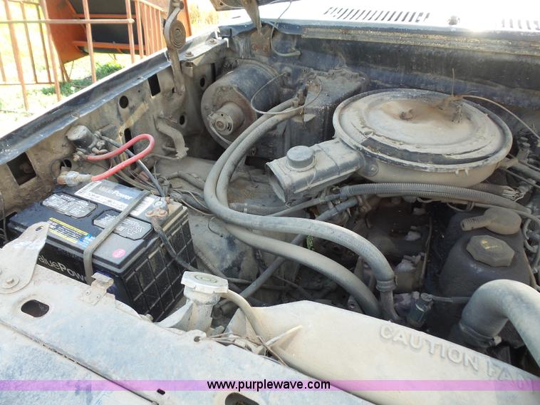 image for item L4867 1985 Ford F150 pickup truck