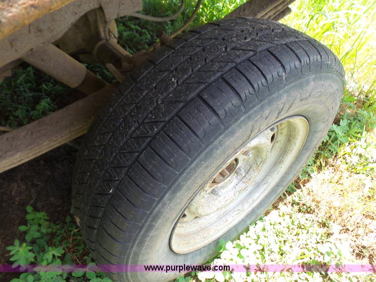 image for item L4867 1985 Ford F150 pickup truck