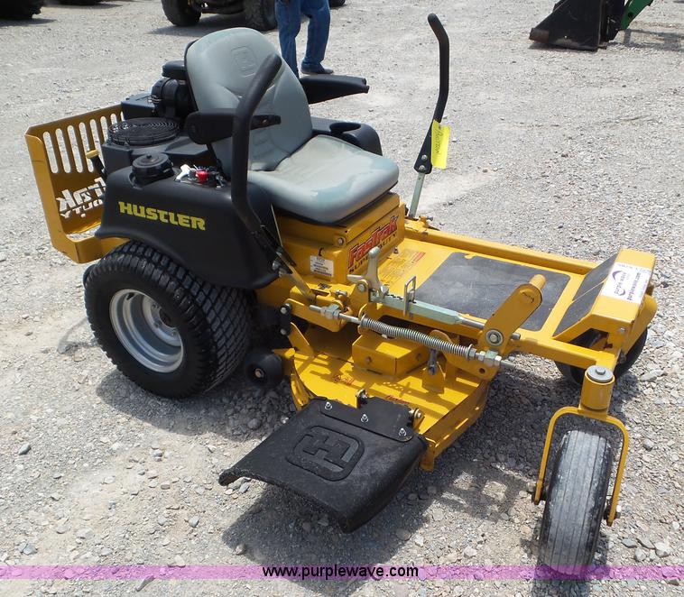 image for item L6785 2008 Hustler FasTrak 42 lawn mower