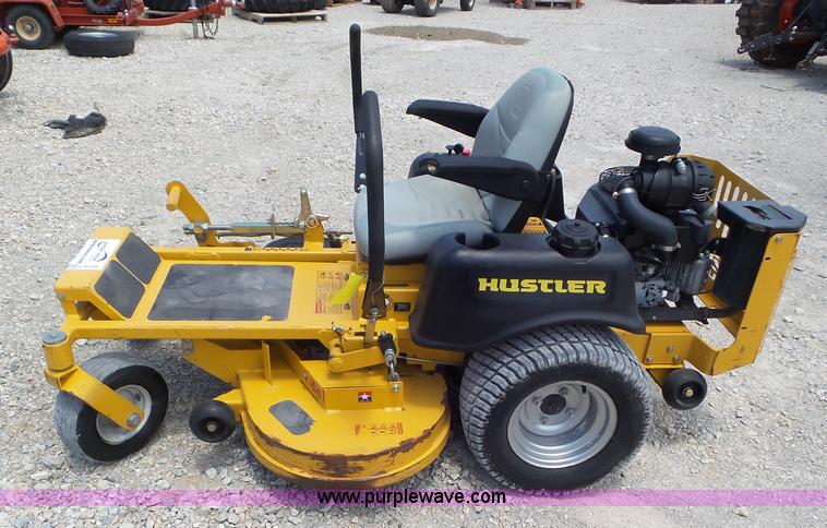 image for item L6785 2008 Hustler FasTrak 42 lawn mower