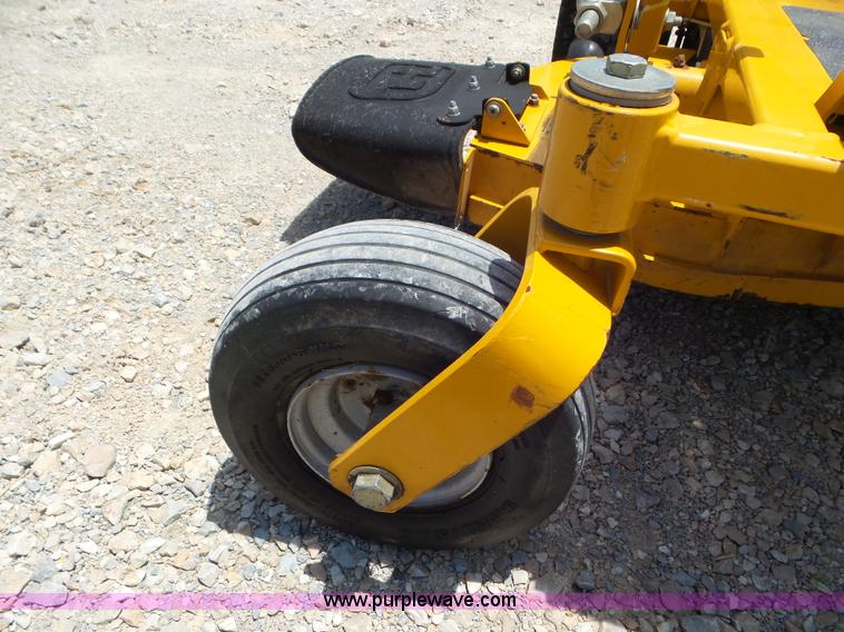 image for item L6785 2008 Hustler FasTrak 42 lawn mower