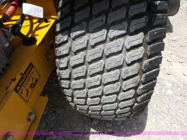 image for item L6785 2008 Hustler FasTrak 42 lawn mower