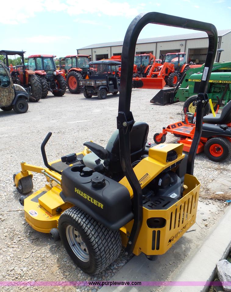 image for item L6786 2009 Hustler Super Z 60 XR-7 lawn mower