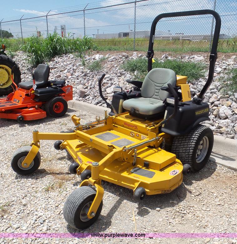 image for item L6786 2009 Hustler Super Z 60 XR-7 lawn mower