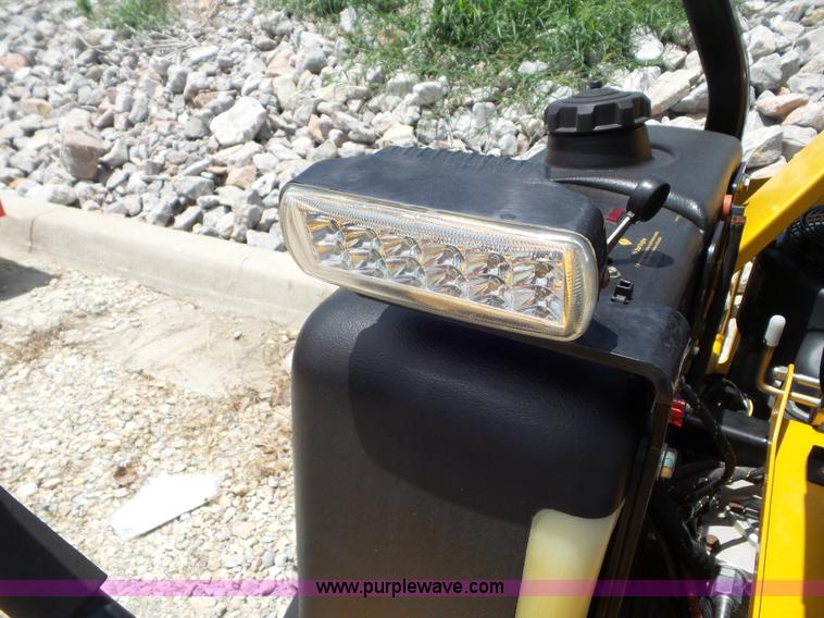 image for item L6786 2009 Hustler Super Z 60 XR-7 lawn mower