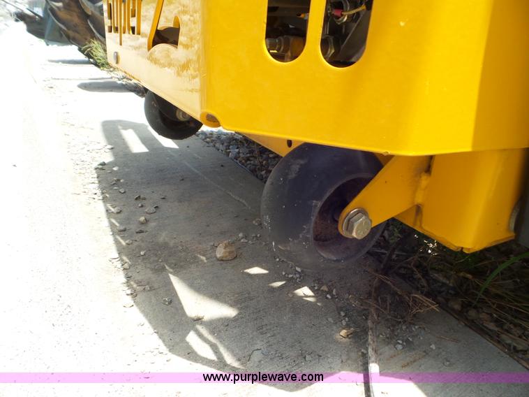 image for item L6786 2009 Hustler Super Z 60 XR-7 lawn mower