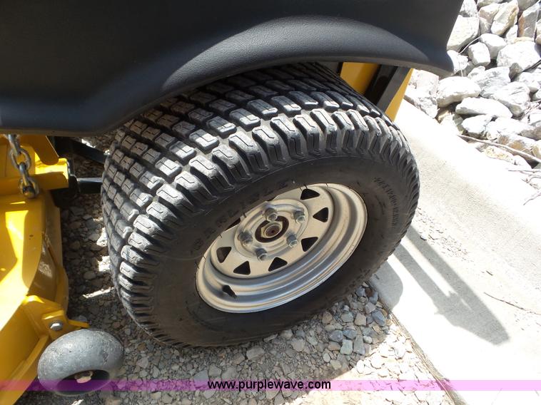 image for item L6786 2009 Hustler Super Z 60 XR-7 lawn mower