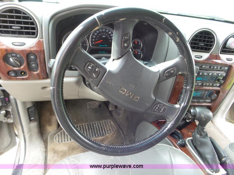 image for item L6792 2002 GMC Envoy SUV