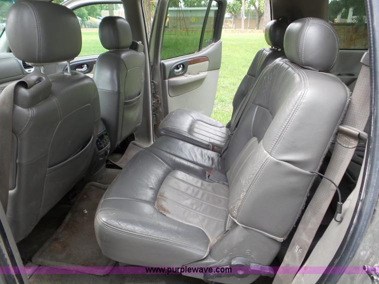 image for item L6792 2002 GMC Envoy SUV