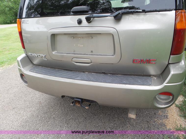 image for item L6792 2002 GMC Envoy SUV