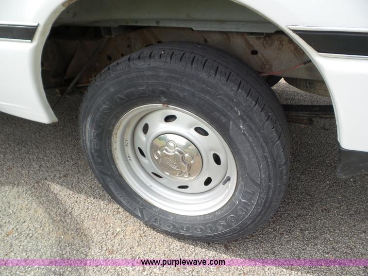 image for item L6793 2006 Ford Ranger pickup truck