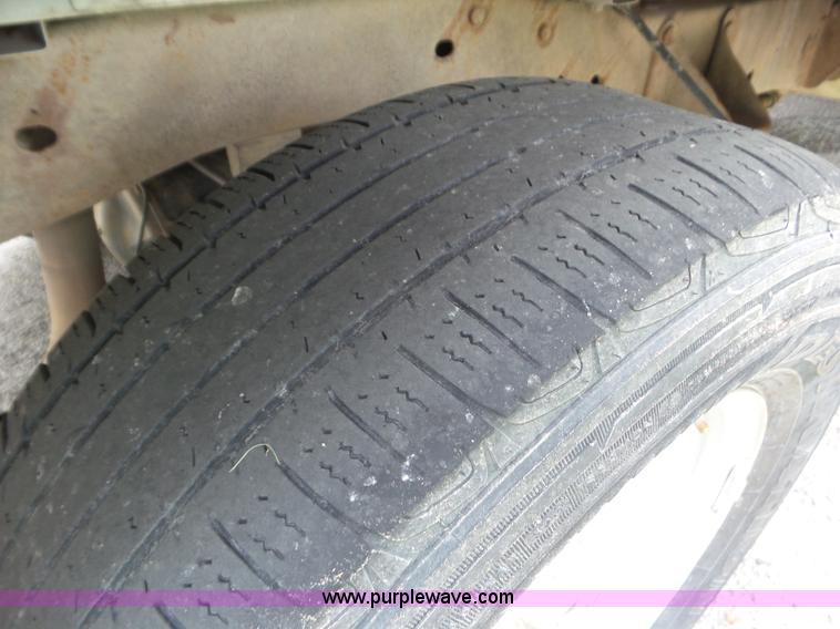 image for item L6793 2006 Ford Ranger pickup truck