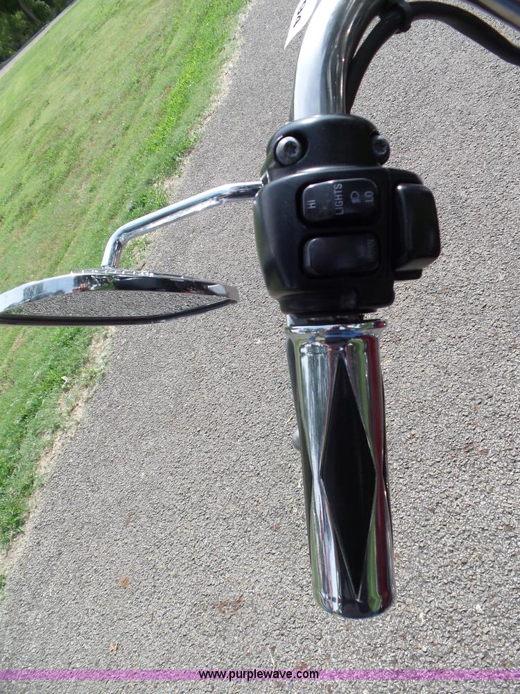 image for item L6794 1996 Harley Davidson Dyna Glide motorcycle