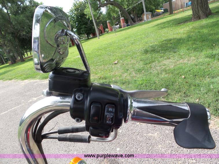 image for item L6794 1996 Harley Davidson Dyna Glide motorcycle