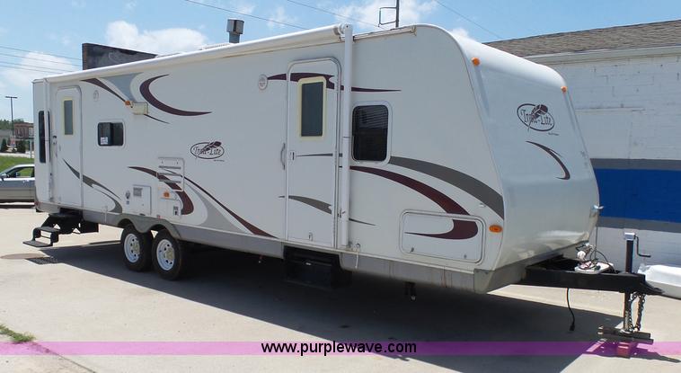 image for item L7105 2008 R-Vision Trail-lite camper