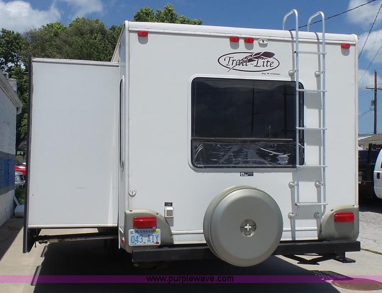 image for item L7105 2008 R-Vision Trail-lite camper