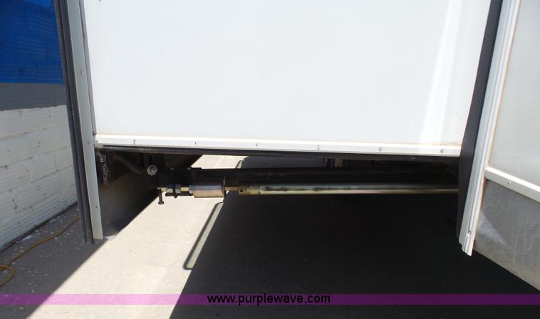 image for item L7105 2008 R-Vision Trail-lite camper