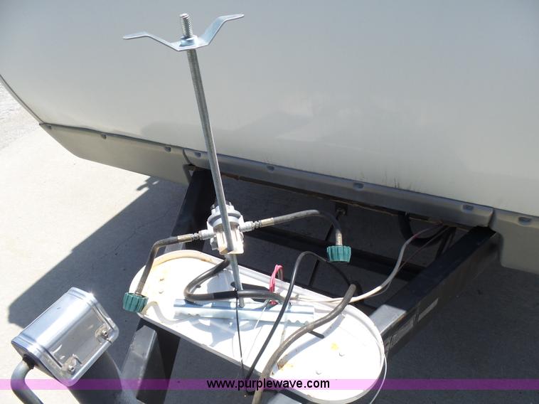 image for item L7105 2008 R-Vision Trail-lite camper