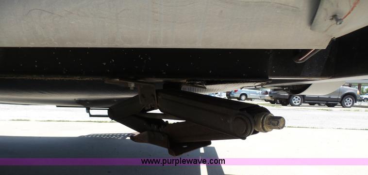 image for item L7105 2008 R-Vision Trail-lite camper