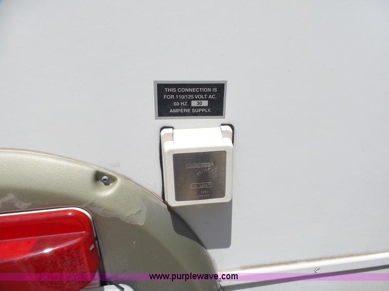 image for item L7105 2008 R-Vision Trail-lite camper