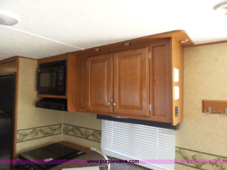 image for item L7105 2008 R-Vision Trail-lite camper