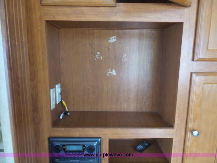 image for item L7105 2008 R-Vision Trail-lite camper